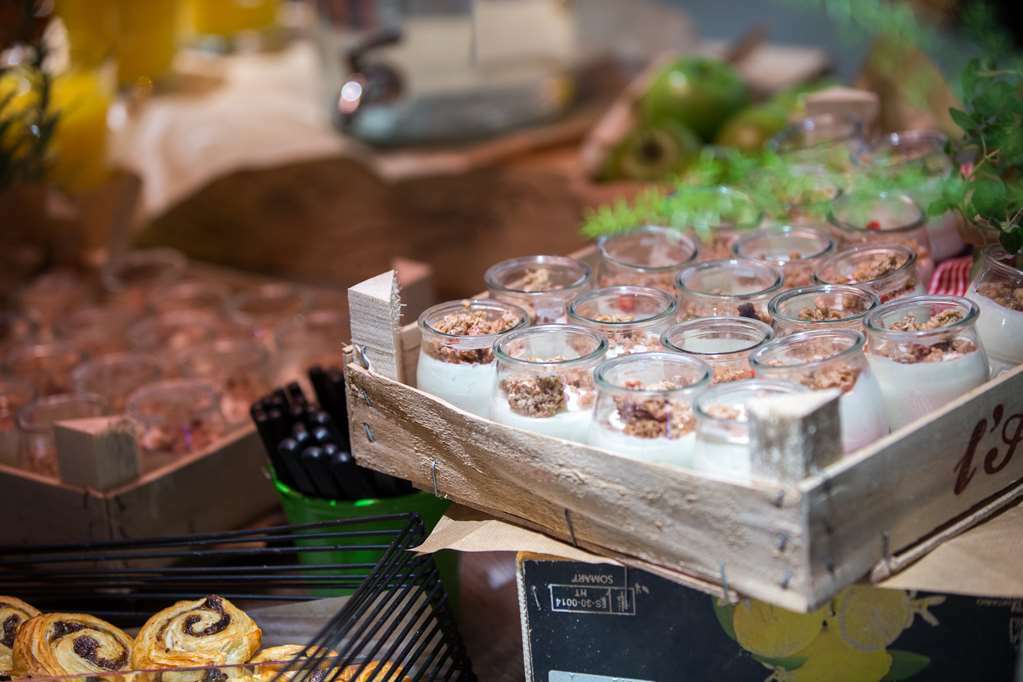 Hotel Radisson Red Brussels Brussel